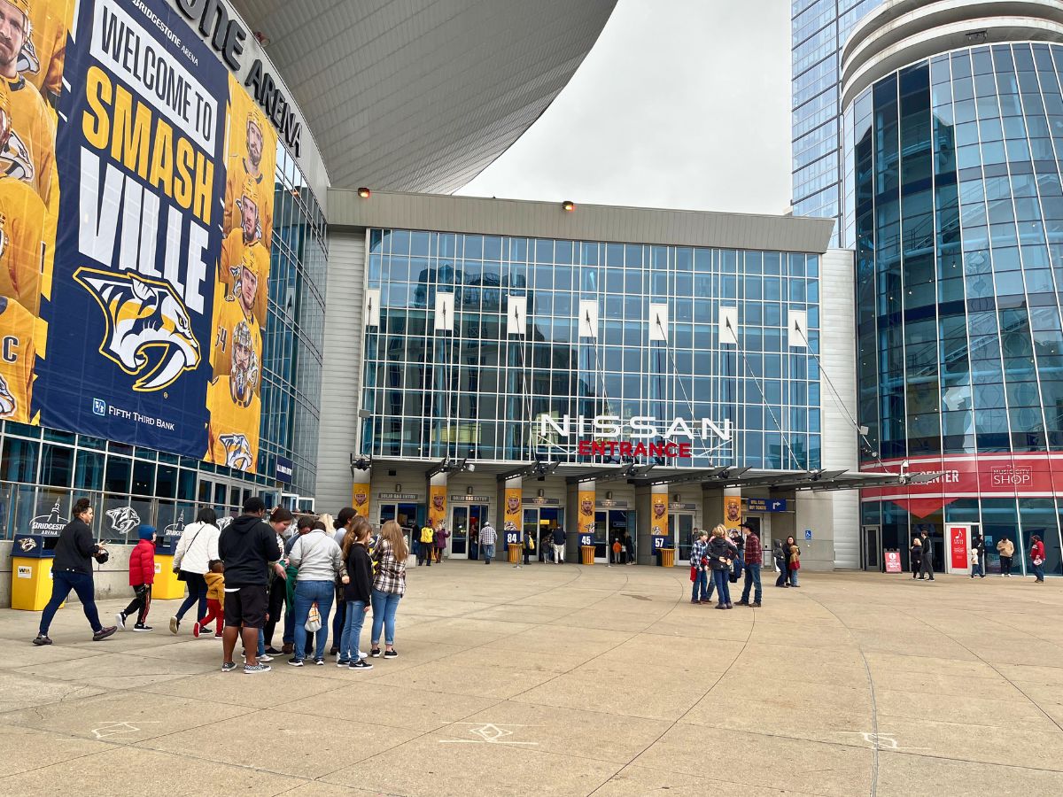A Local's Guide to Downtown Nashville - Seeing Tennessee